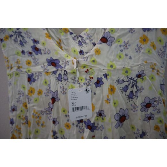 Free People Women's Sz XS Ivory Combo Floral "It Takes Two" Wrap Dress $128 - Picture 4 of 11